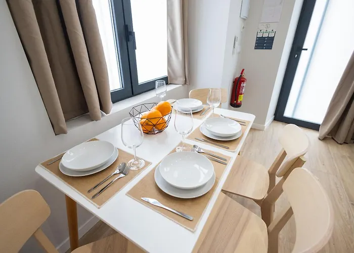 Florit Flats - The Trafalgar Apartments