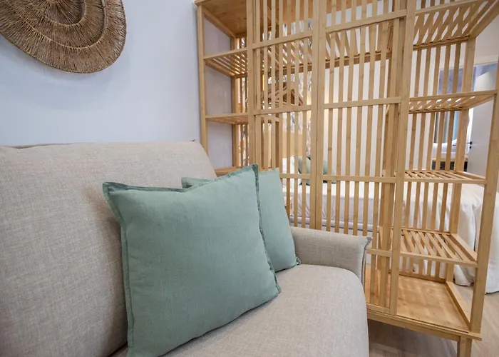 Florit Flats - The Trafalgar Apartments