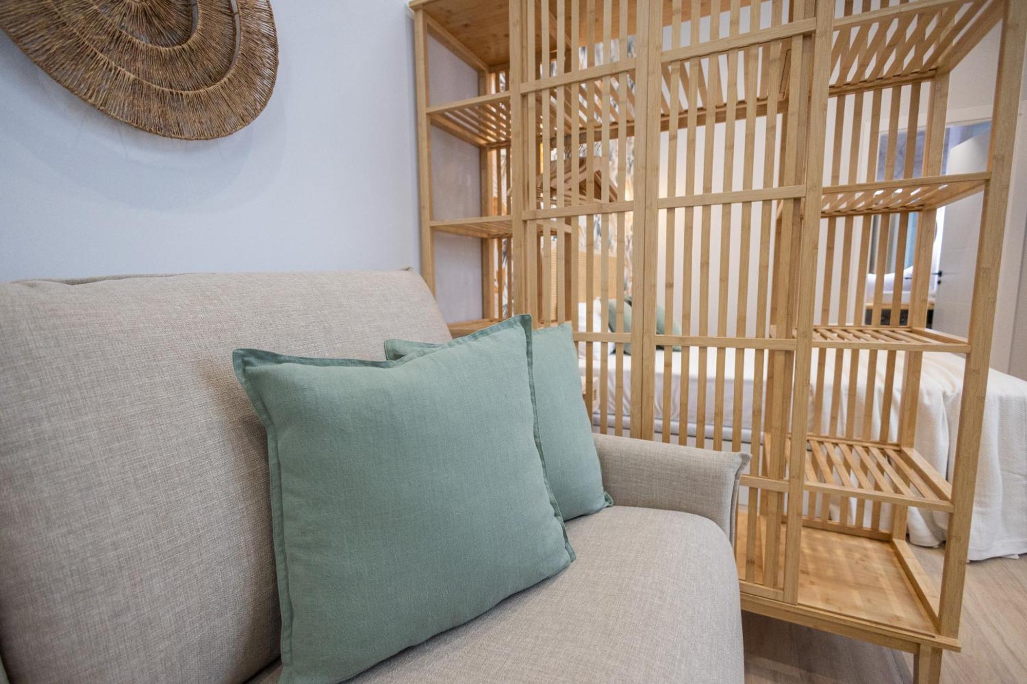 Florit Flats - The Trafalgar *