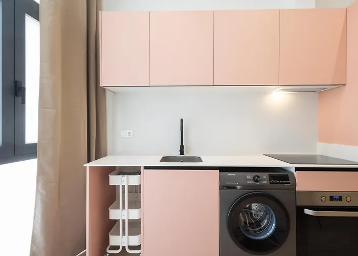 Florit Flats - The Trafalgar Apartments I